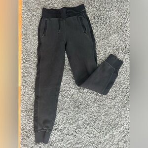 Lululemon joggers